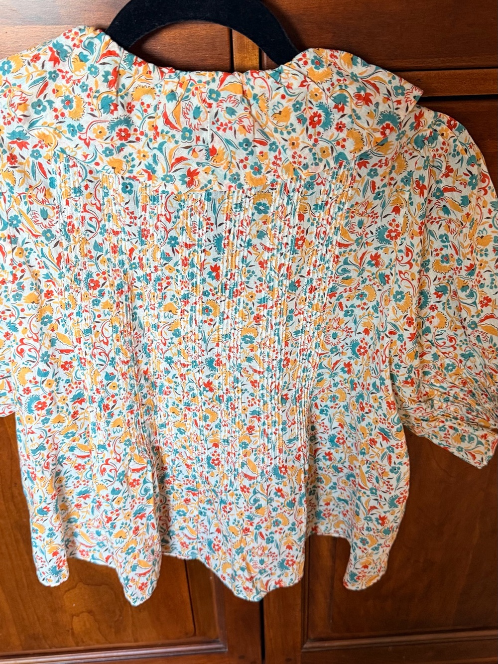 Doen Multi-Color Floral Ruffle Blouse - Picture 3 of 4